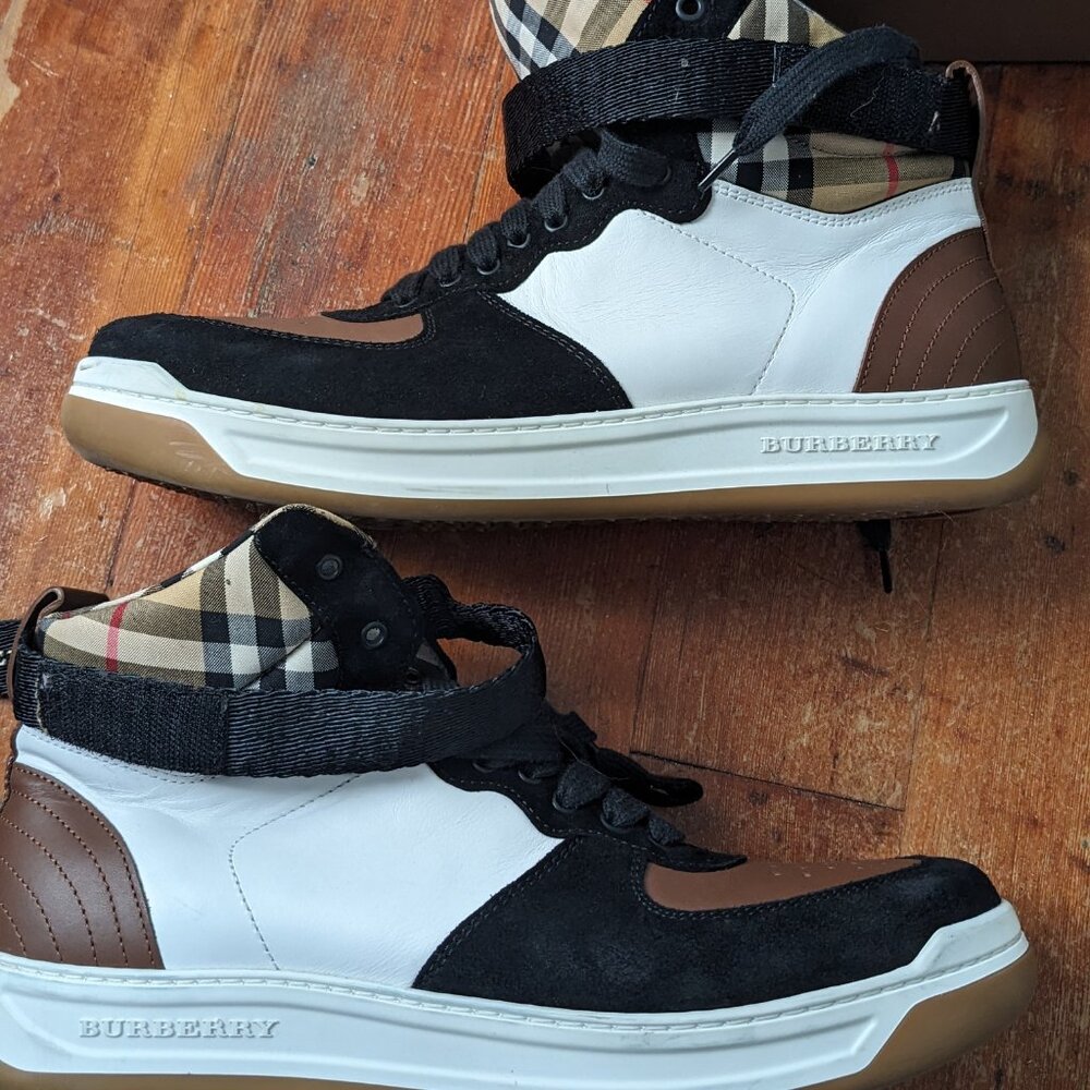 Burberry Hight top Sneaker